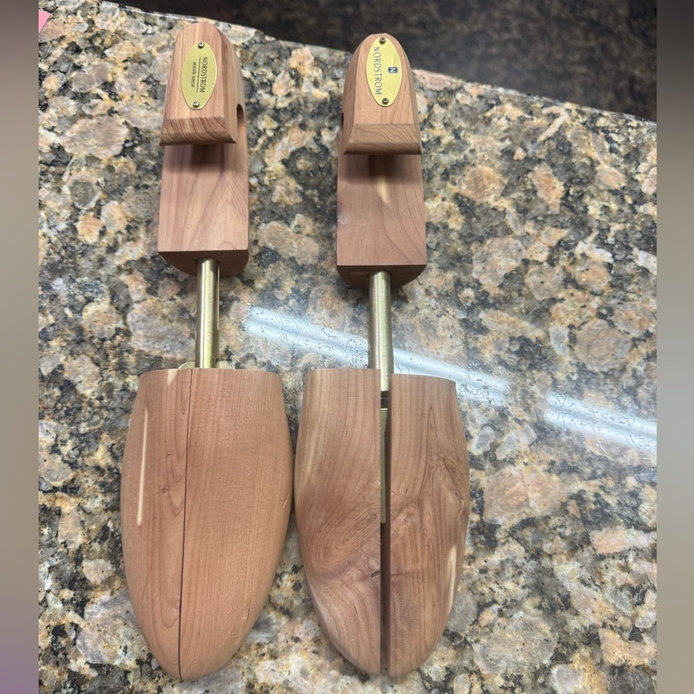 Nordstrom Aromatic Cedar Shoe Trees Adjustable Size L Made in USA